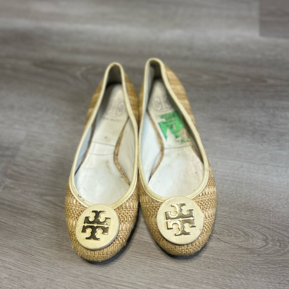 Tory Burch Beige Woven Flats, size 6.5